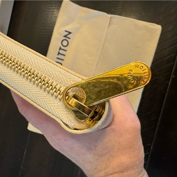 Louis Vuitton Zippy Wallet Damier Azur - Picture 4 of 12